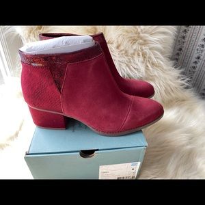 NIB Toms Lauren Python Suede Booties size 8